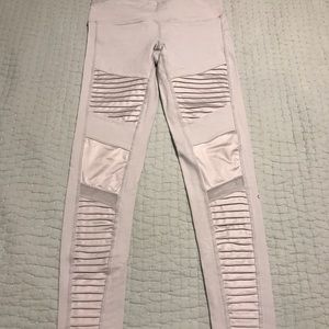 Alo Yoga Light Gray motto leggings